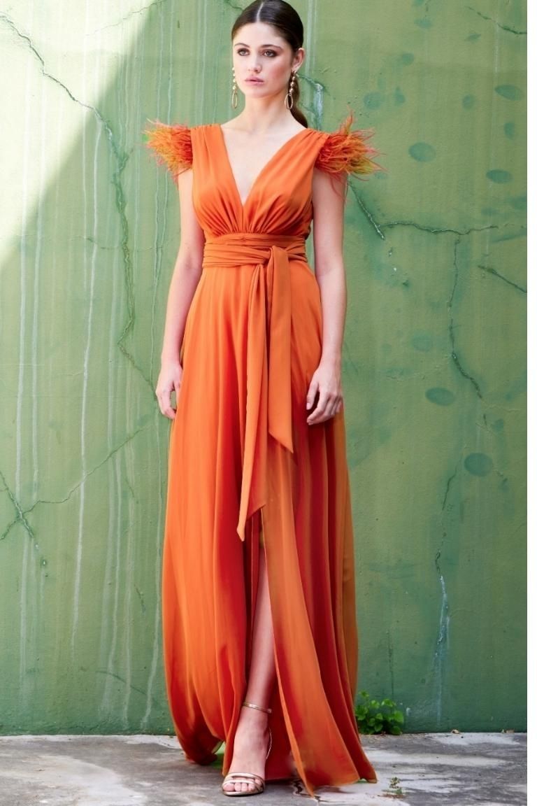 Vestido Largo Detalle Plumas