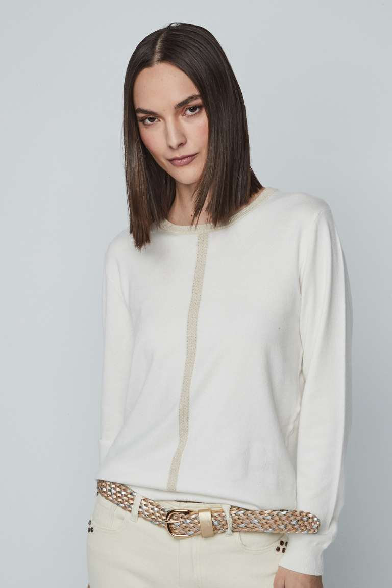 Jersey Blanco Fino Detalles Dorados