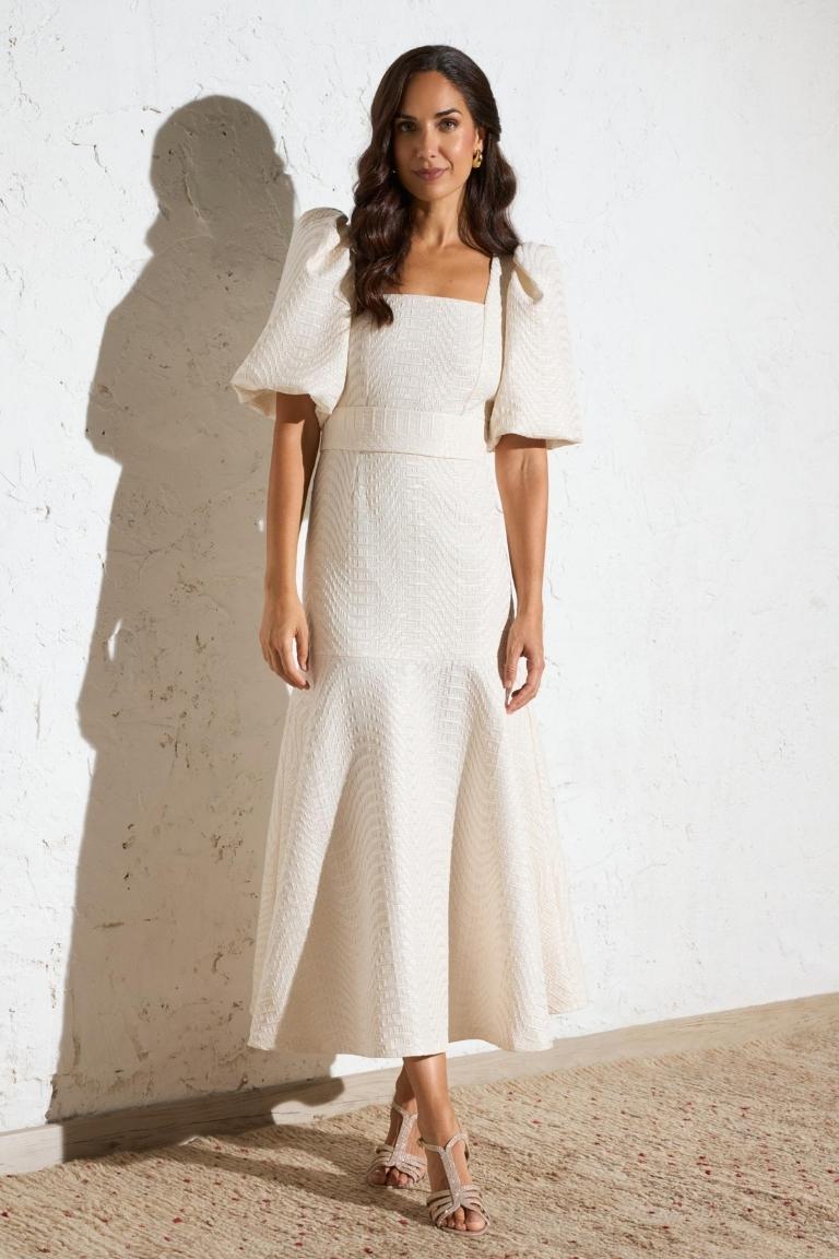 Vestido Midi Textura Mangas Abullonadas